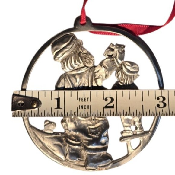 1995 Vintage Ocean Art Pewter "Santa's workshop" Christmas ornament - Picture 2 of 6